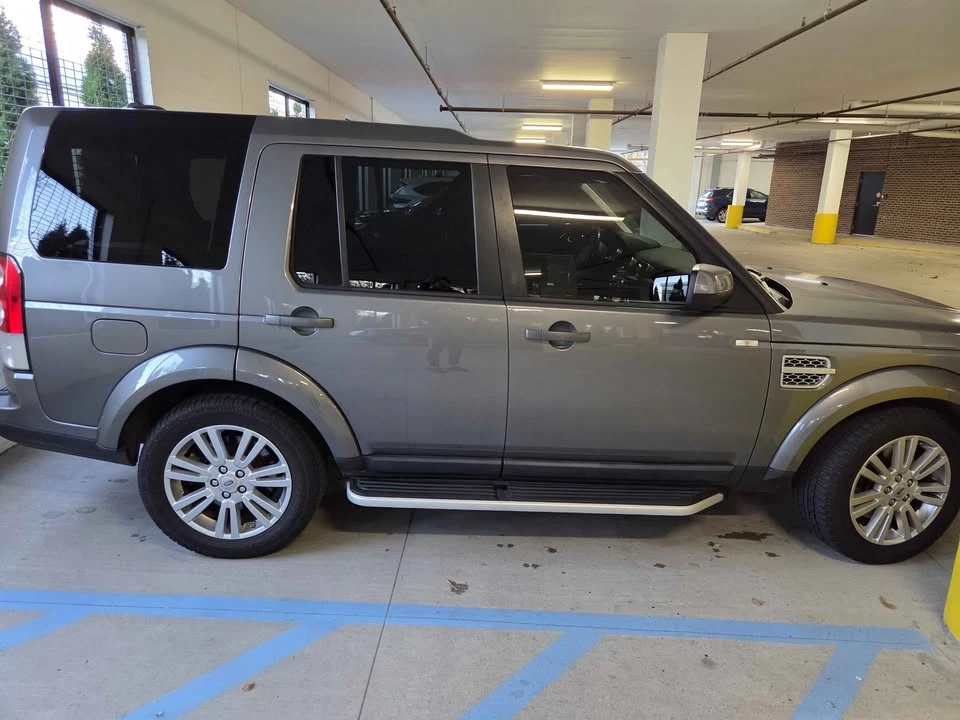 2010 Land Rover Discovery 4th Gen - Image 2 of 18