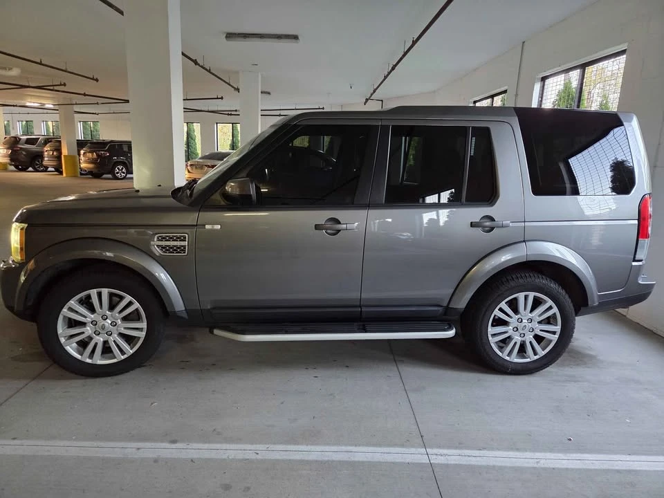 2010 Land Rover Discovery 4th Gen - Image 13 of 18