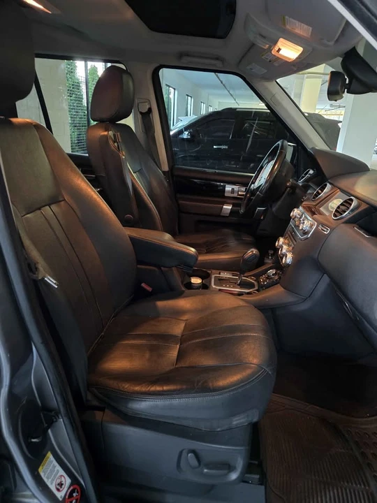 2010 Land Rover Discovery 4th Gen - Image 3 of 18