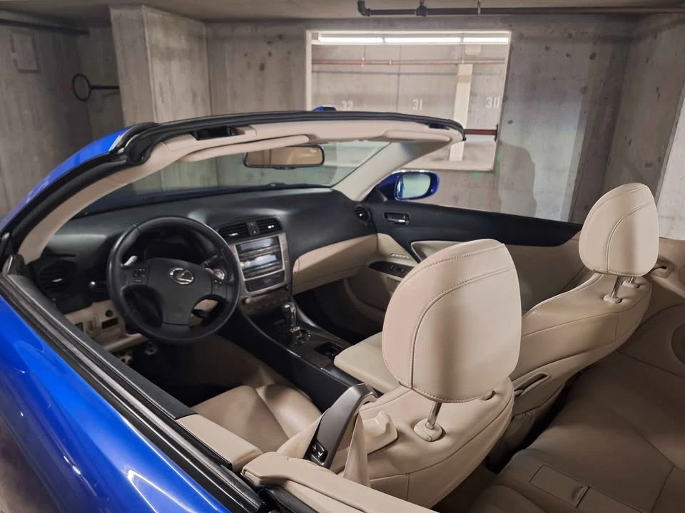2010 Lexus SC430 - Image 4 of 7