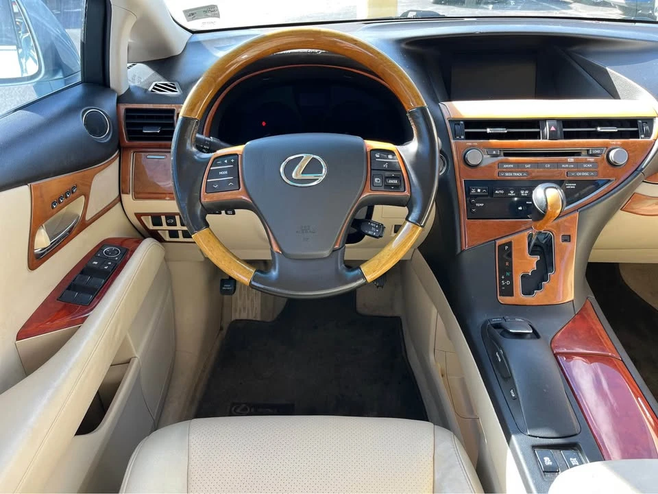 2010 Lexus RX 3rd Gen - Image 2 of 19