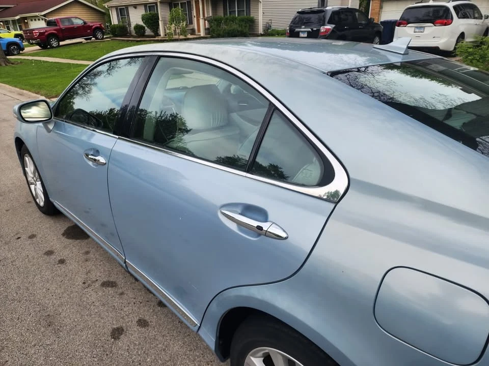 2010 Lexus ES 5th Gen - Image 4 of 13