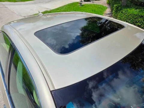 2010 Lexus ES 5th Gen - Image 18 of 20