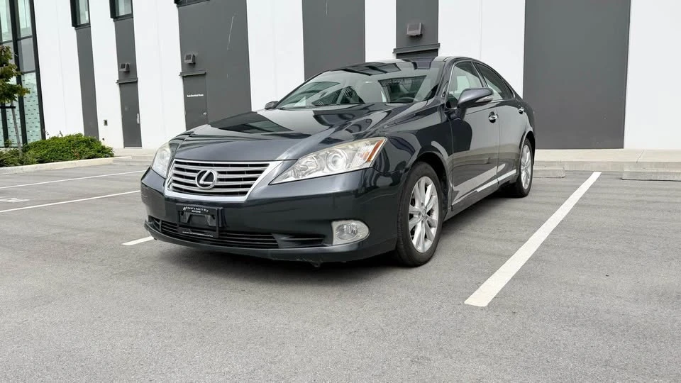 2010 Lexus ES 5th Gen - Image 3 of 19