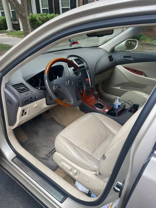 2010 Lexus ES 5th Gen - Image 7 of 7