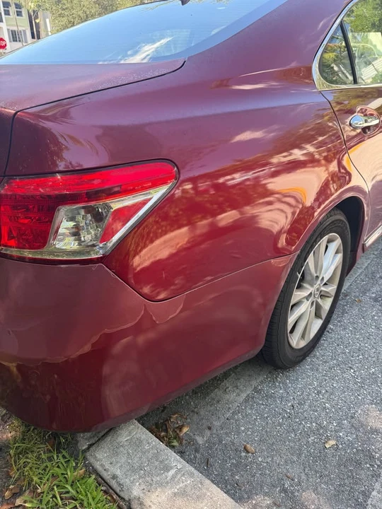 2010 Lexus ES 5th Gen - Image 6 of 10