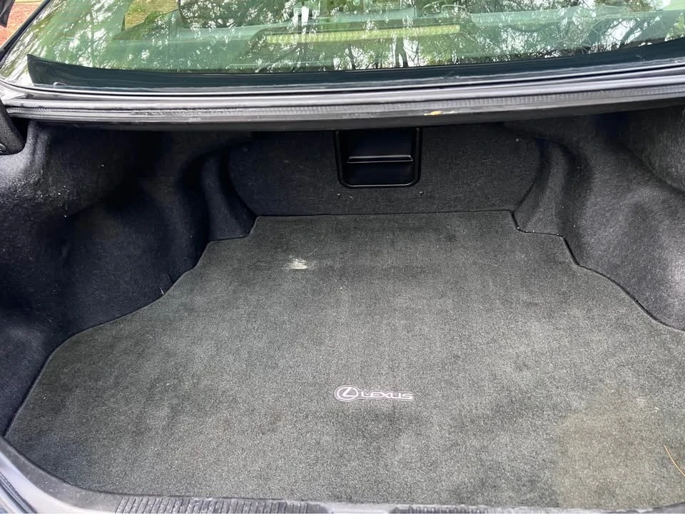 2010 Lexus ES 5th Gen - Image 10 of 17