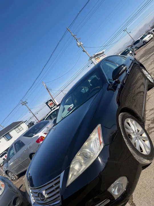 2010 Lexus ES 5th Gen - Image 11 of 12