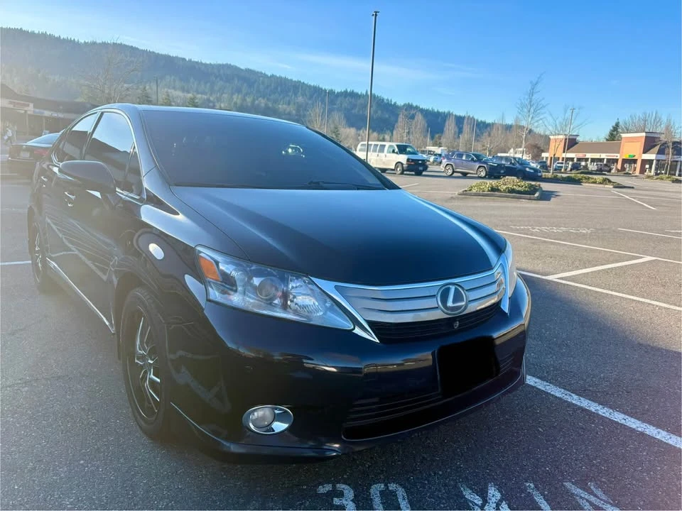2010 Lexus ES 5th Gen - Image 2 of 14