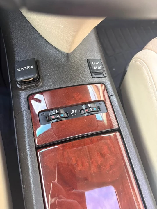 2010 Lexus ES 5th Gen - Image 7 of 14