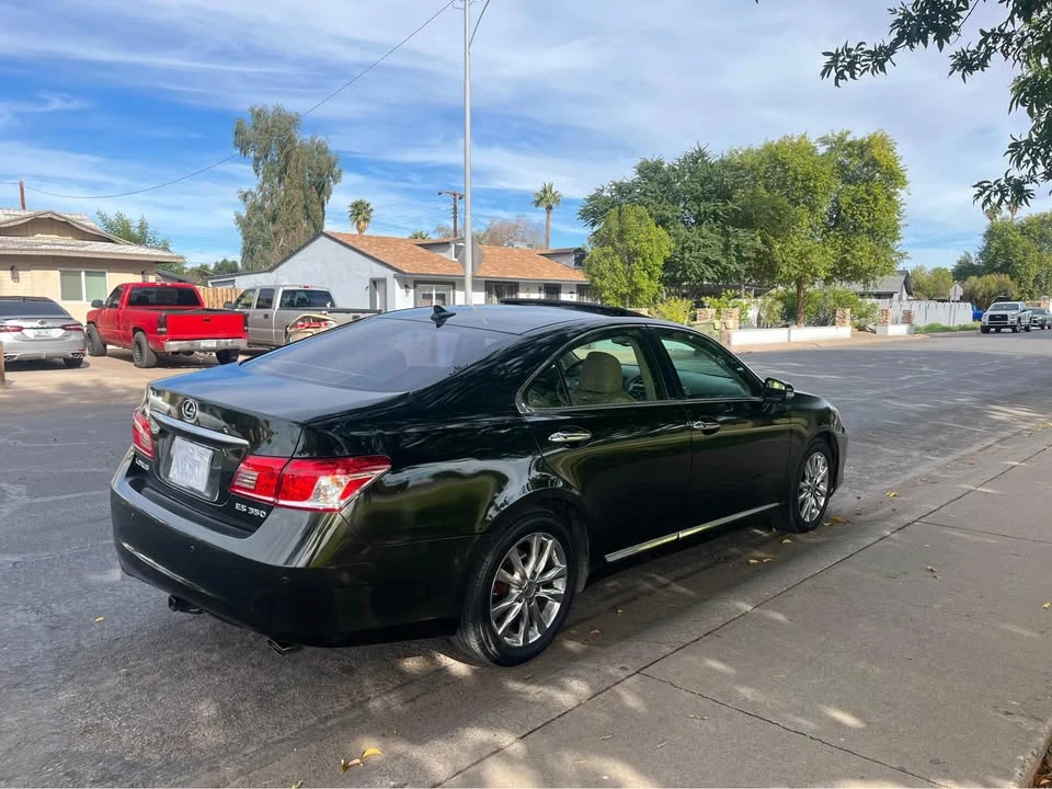 2010 Lexus ES 5th Gen - Image 3 of 7