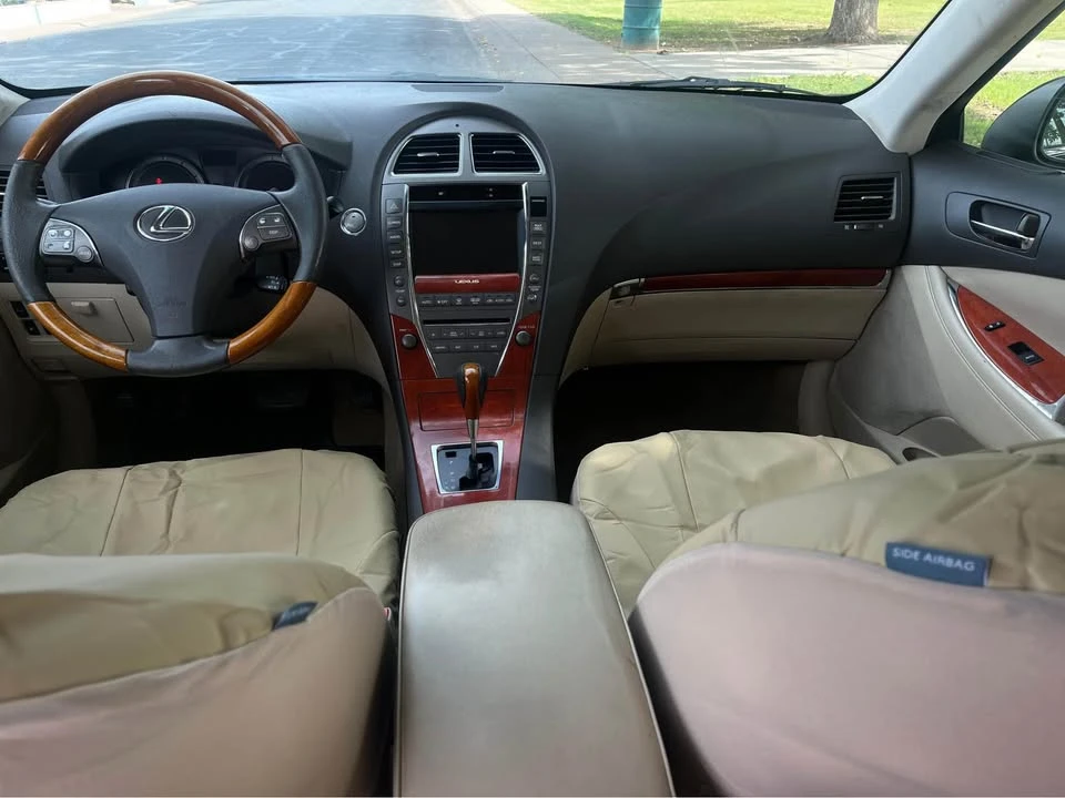 2010 Lexus ES 5th Gen - Image 6 of 7