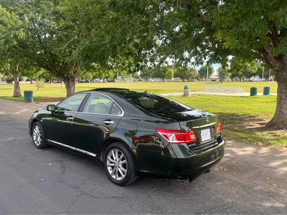 2010 Lexus ES 5th Gen - Image 4 of 7