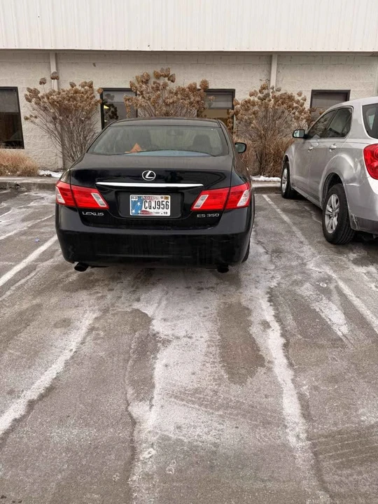2010 Lexus ES 5th Gen - Image 6 of 7
