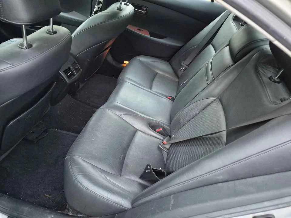 2010 Lexus ES 5th Gen - Image 10 of 12