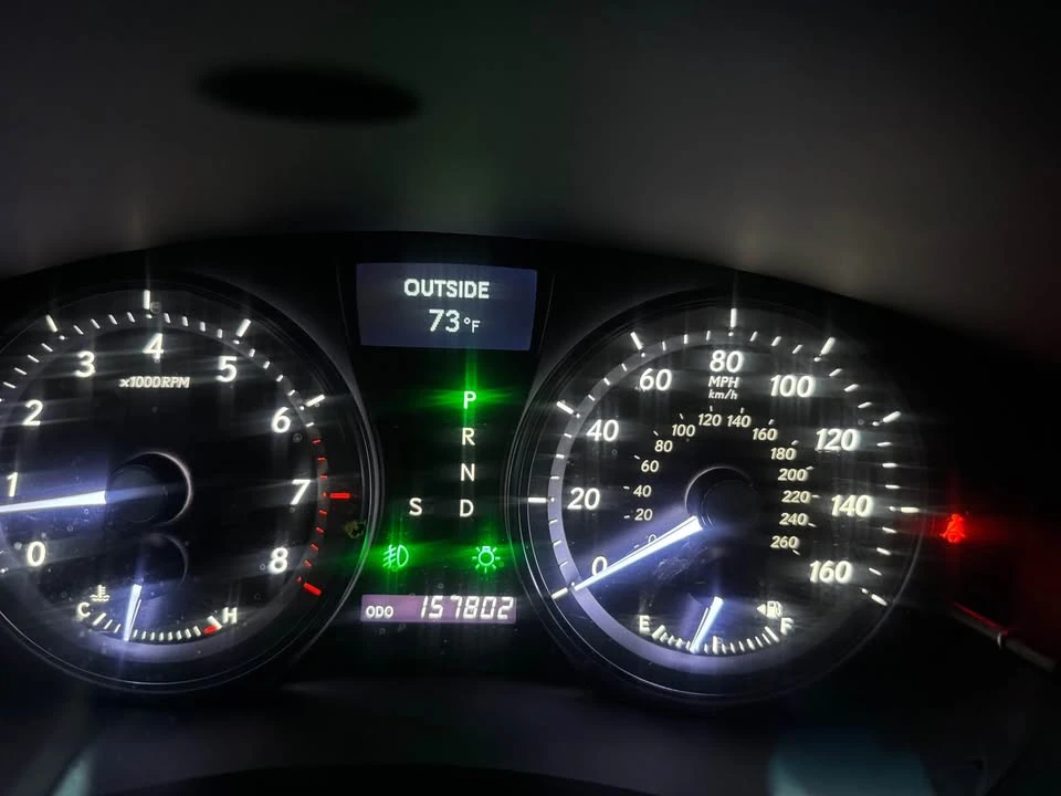 2010 Lexus ES 5th Gen - Image 10 of 11