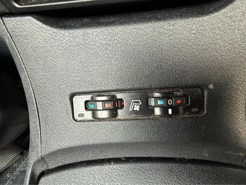 2010 Lexus ES 4th Gen - Image 13 of 13
