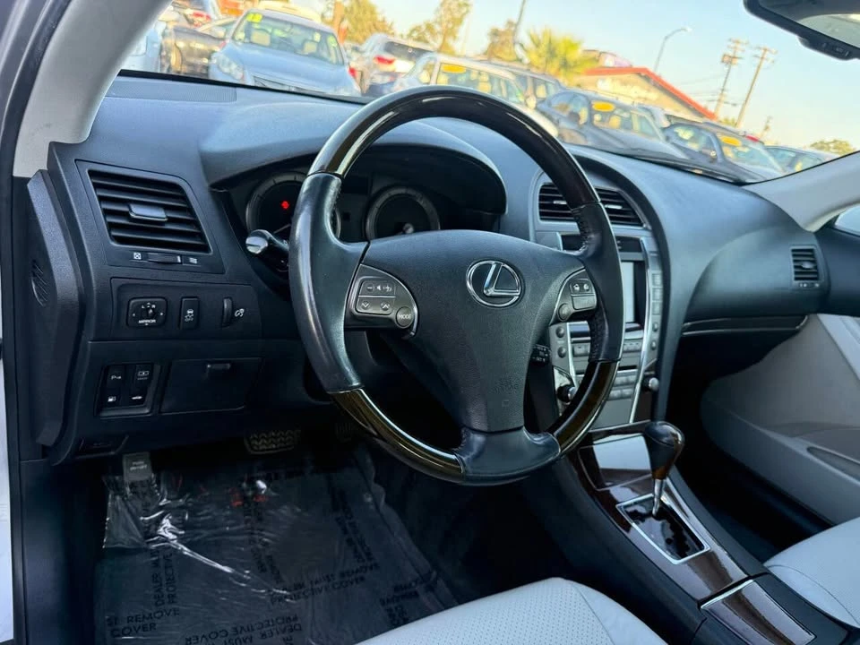 2010 Lexus ES 5th Gen - Image 13 of 15