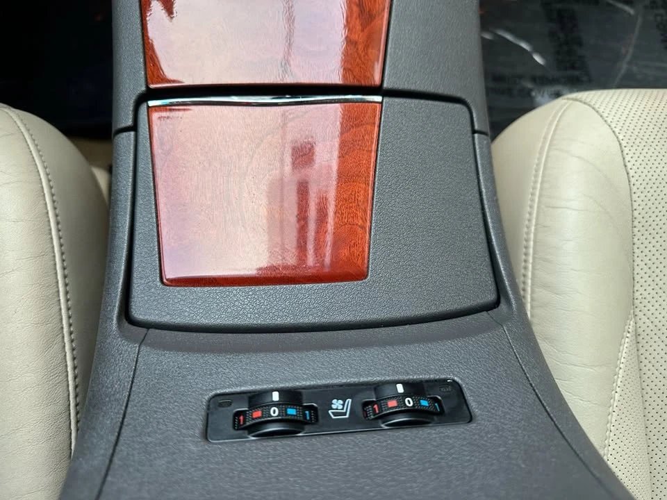 2010 Lexus ES 5th Gen - Image 16 of 20