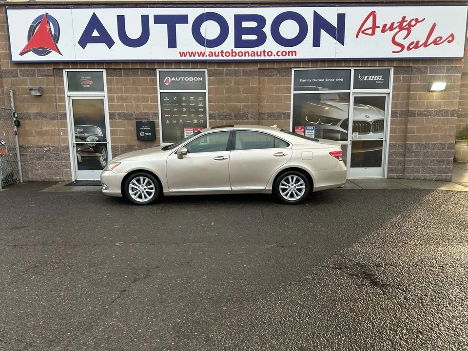 2010 Lexus ES 5th Gen - Image 3 of 20