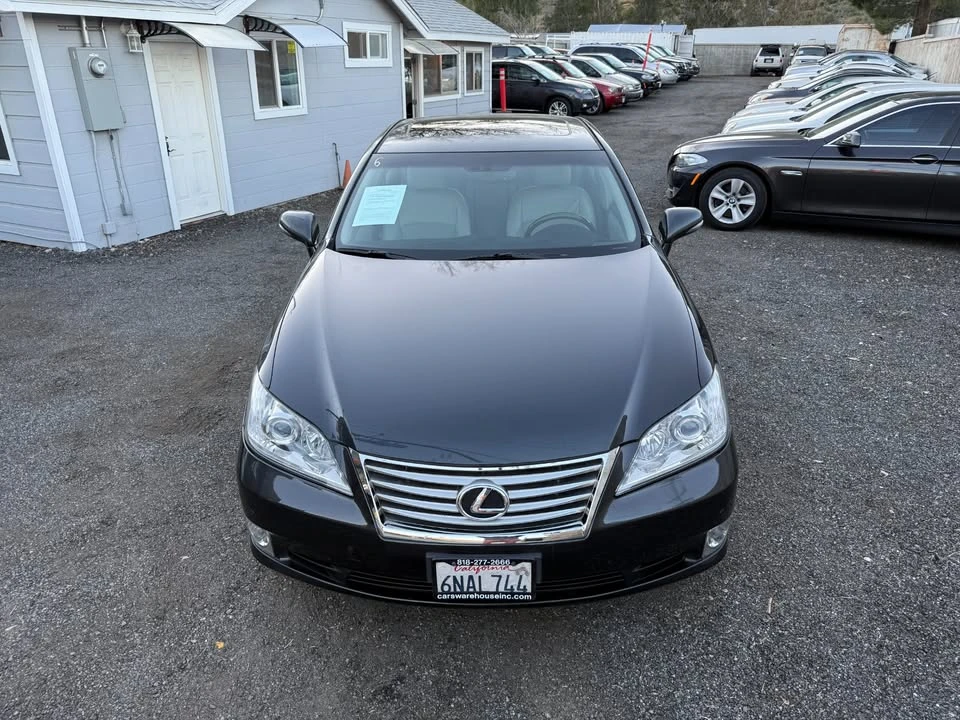 2010 Lexus ES 5th Gen - Image 10 of 20