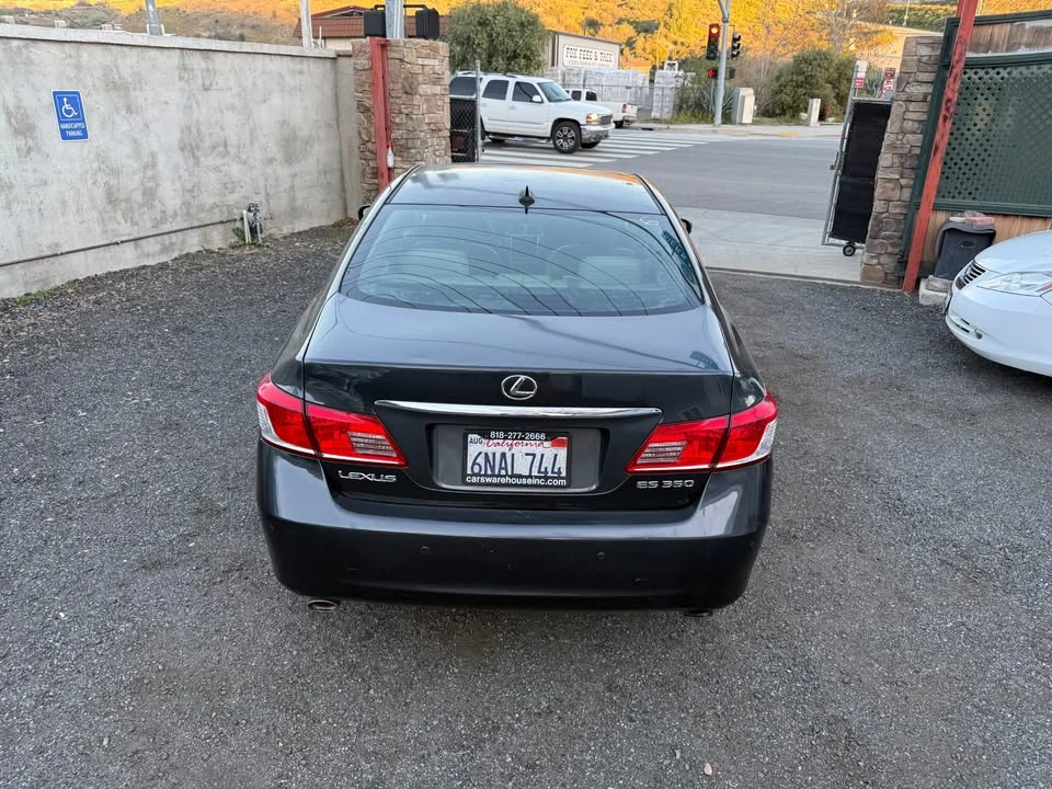 2010 Lexus ES 5th Gen - Image 4 of 20