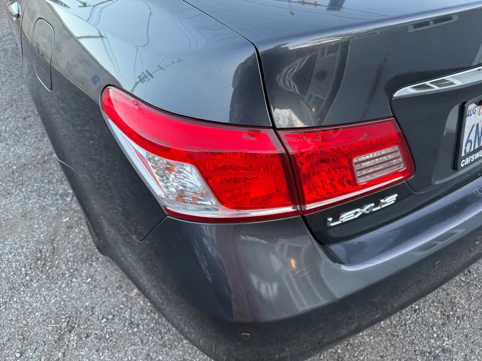 2010 Lexus ES 5th Gen - Image 15 of 20