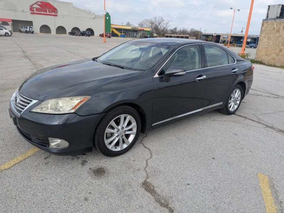 2010 Lexus ES 5th Gen - Image 3 of 10