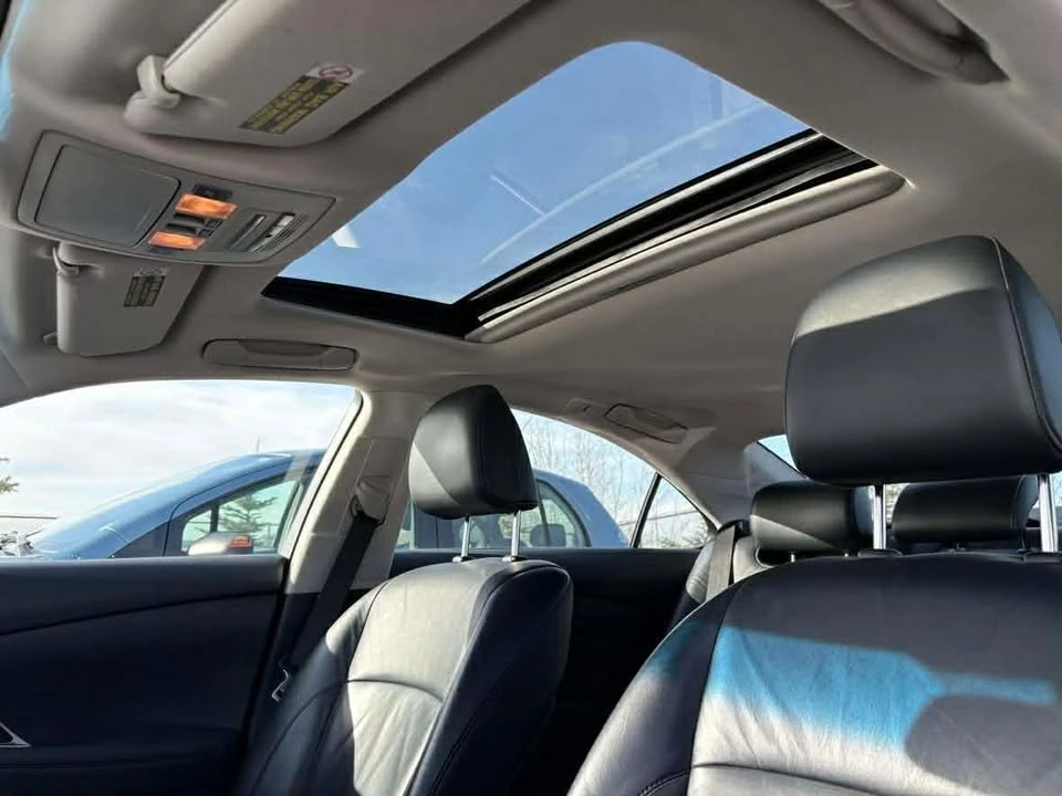 2010 Lexus ES 5th Gen - Image 9 of 12
