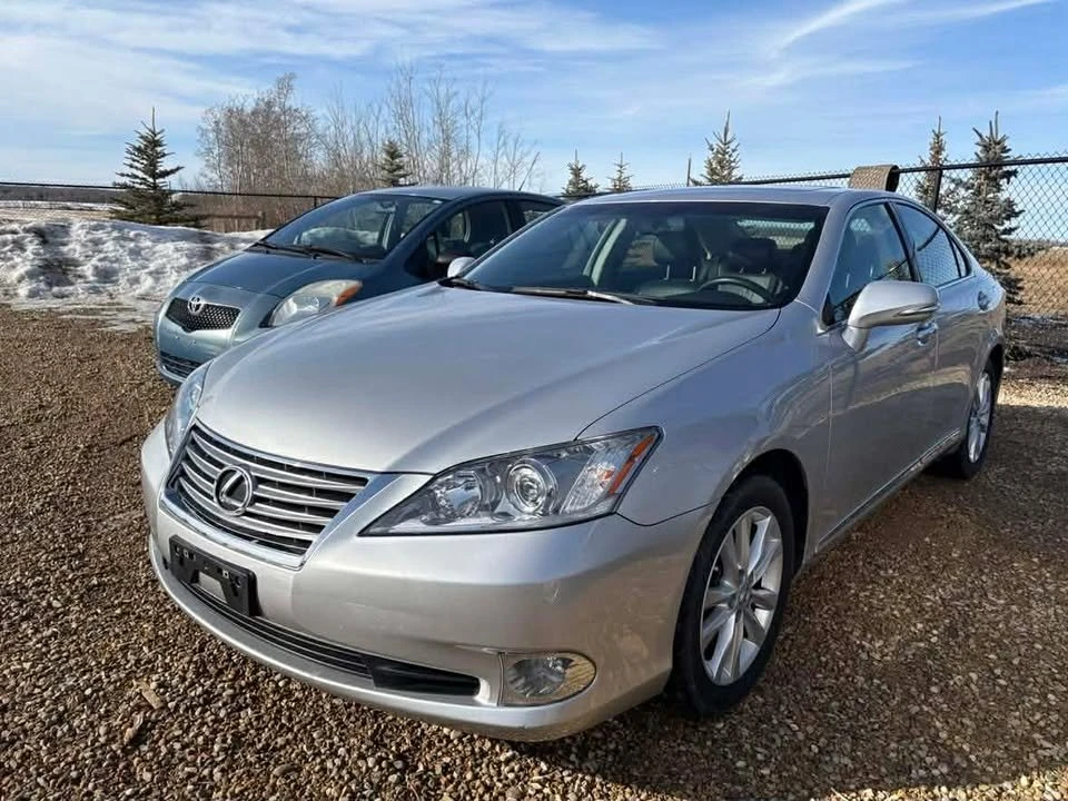 2010 Lexus ES 5th Gen - Image 2 of 12