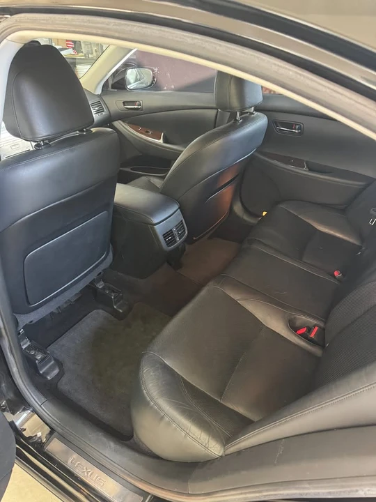 2010 Lexus ES 5th Gen - Image 9 of 12