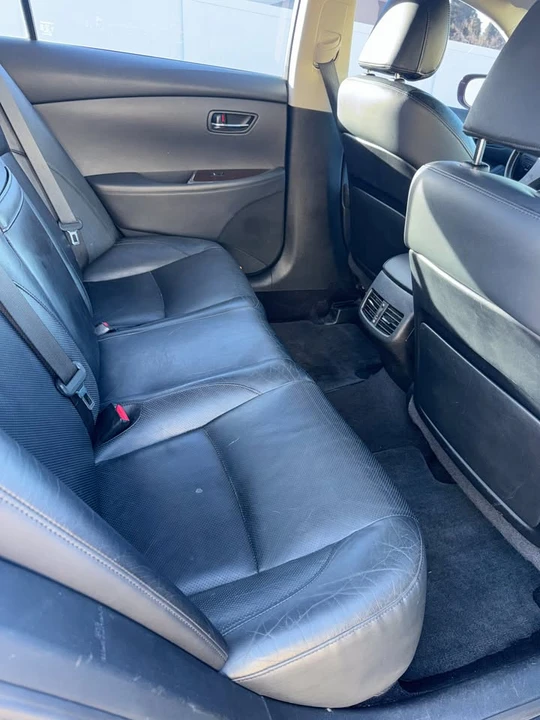2010 Lexus ES 5th Gen - Image 6 of 12