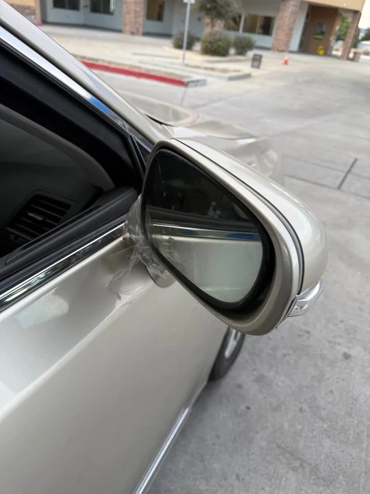 2010 Lexus ES 5th Gen - Image 8 of 8