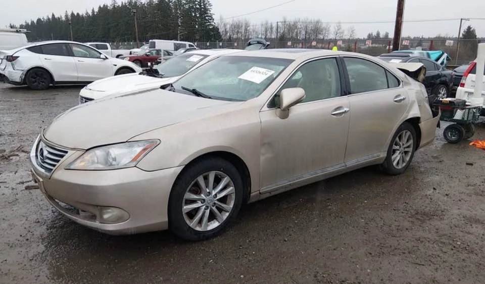 2010 Lexus ES 5th Gen - Image 2 of 7