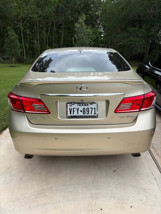 2010 Lexus ES 5th Gen - Image 4 of 9