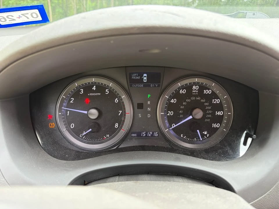 2010 Lexus ES 5th Gen - Image 8 of 9