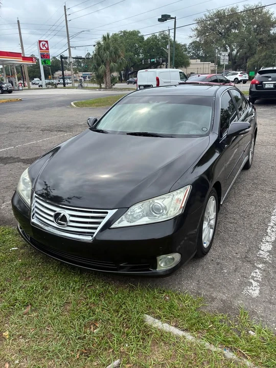 2010 Lexus ES 5th Gen - Image 2 of 7