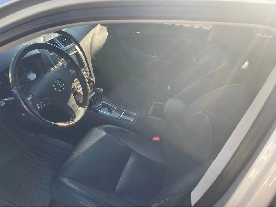 2010 Lexus ES 5th Gen - Image 4 of 7