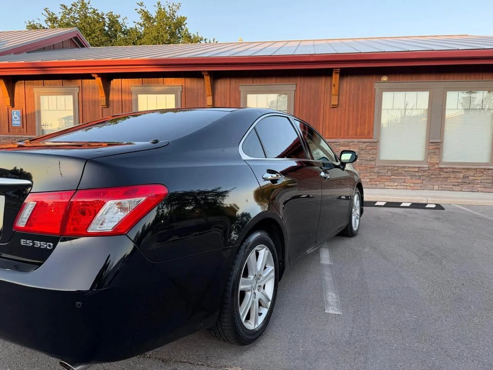 2010 Lexus ES 5th Gen - Image 4 of 20