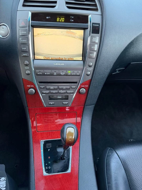 2010 Lexus ES 5th Gen - Image 19 of 20