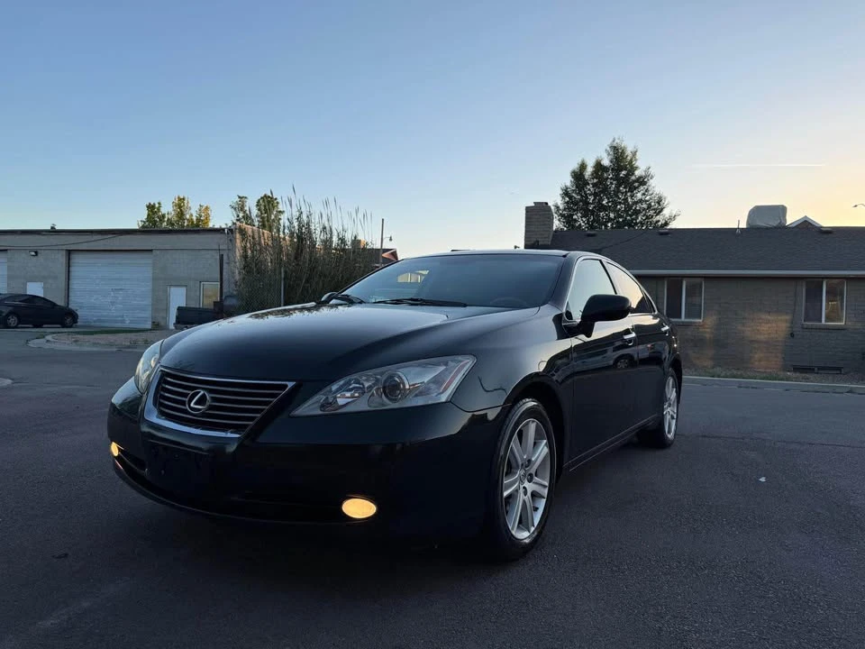 2010 Lexus ES 5th Gen - Image 2 of 20