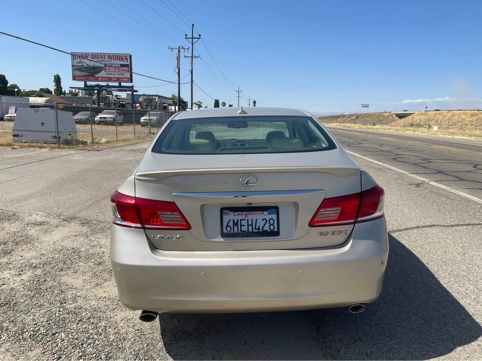 2010 Lexus ES 5th Gen - Image 5 of 14