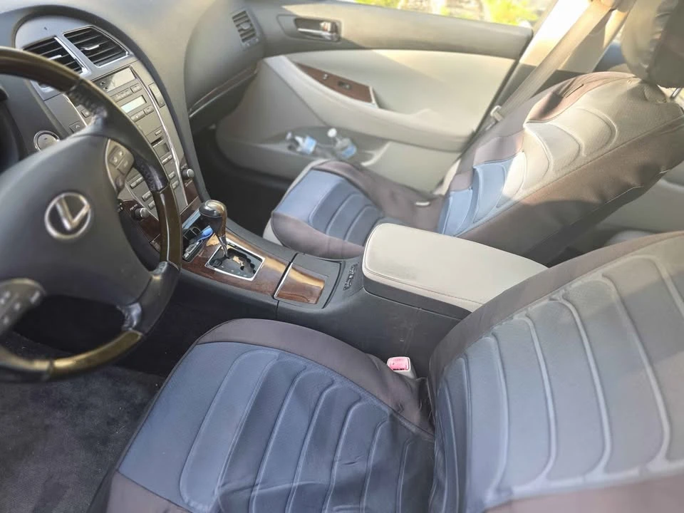 2010 Lexus ES 4th Gen - Image 8 of 11