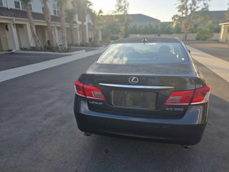 2010 Lexus ES 4th Gen - Image 9 of 11