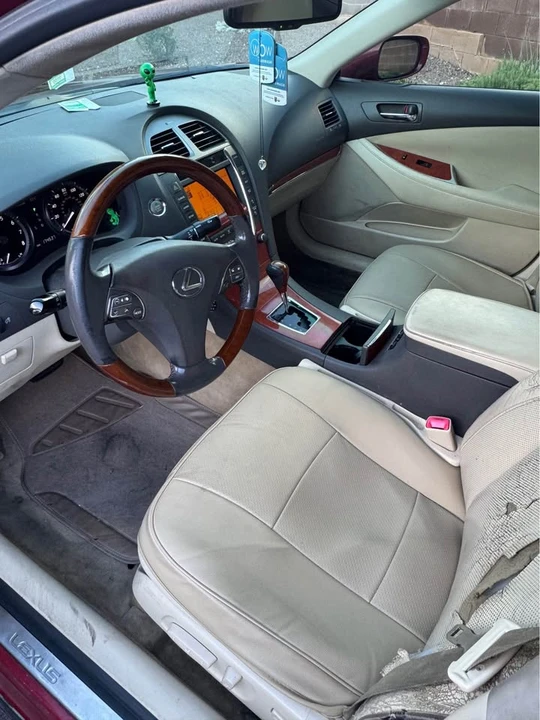 2010 Lexus ES 5th Gen - Image 13 of 20
