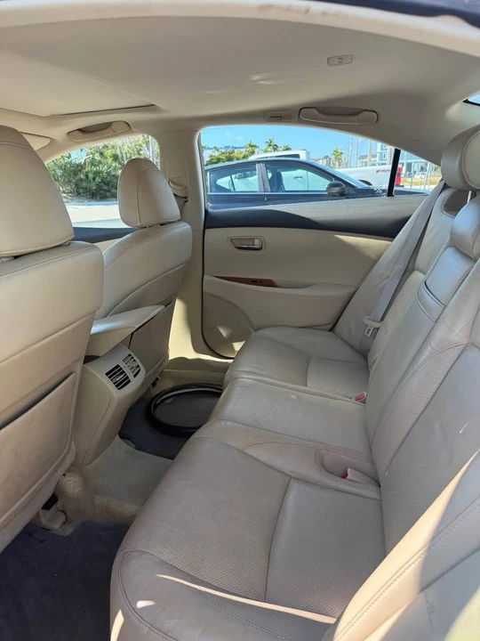 2010 Lexus ES 5th Gen - Image 6 of 8