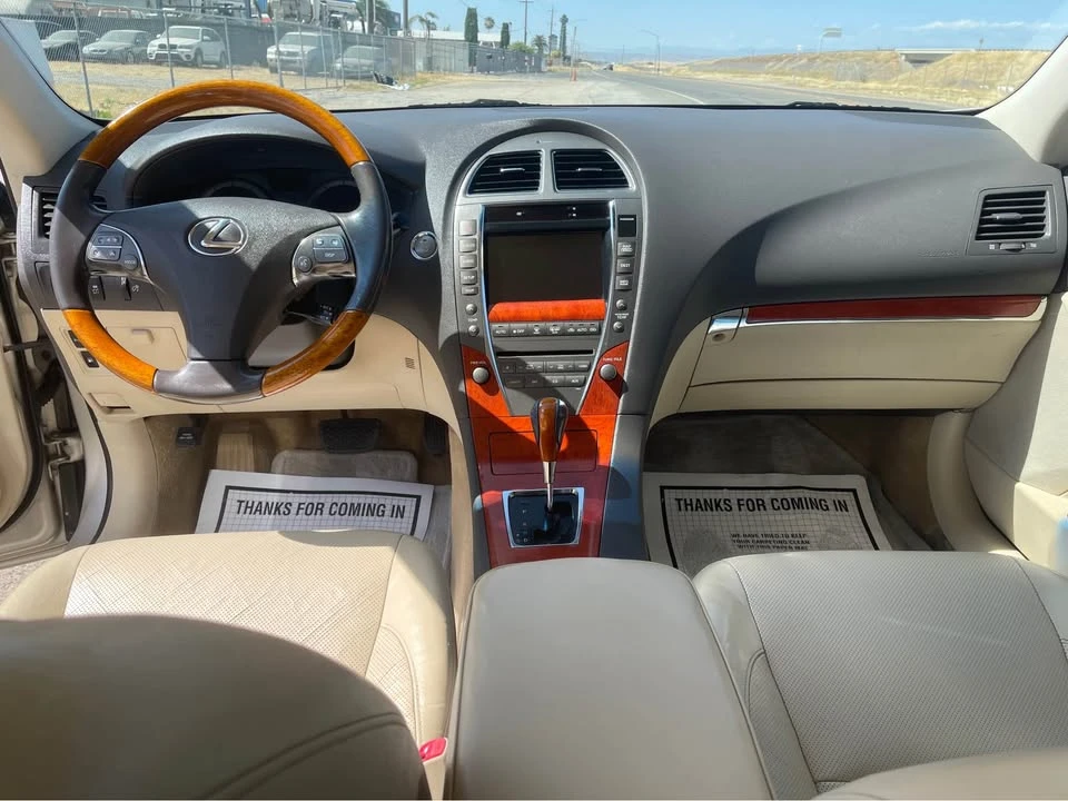 2010 Lexus ES 5th Gen - Image 15 of 15