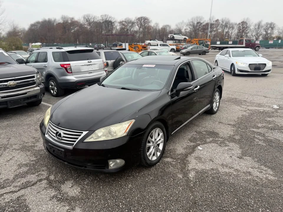2010 Lexus ES 5th Gen - Image 2 of 6