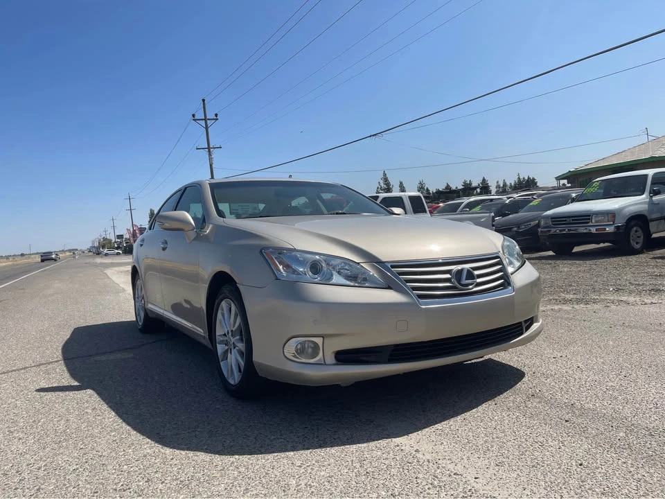 2010 Lexus ES 5th Gen - Image 9 of 15