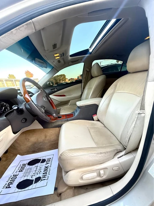 2010 Lexus ES 5th Gen - Image 10 of 15